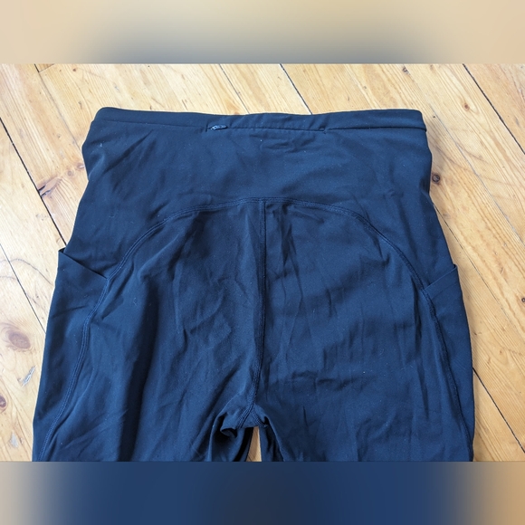 Black size 10 Lululemon leggings - Picture 4 of 6